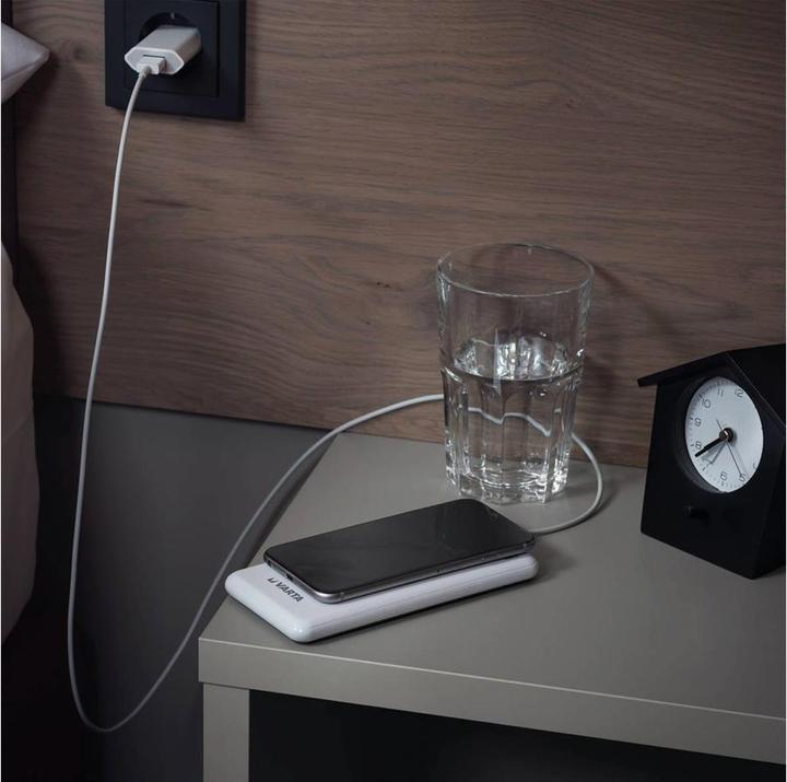 Image du produit Varta Banque de puissance sans fil + câble de recharge (15000 mAh, 20 W, 55.50 Wh)