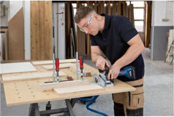 Actual product image Bosch Professional GFF 18V-22 Solo