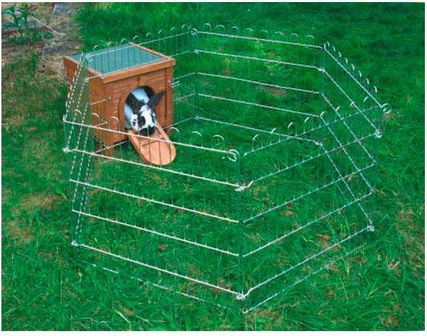 Actual product image Kerbl Outdoor small animal house