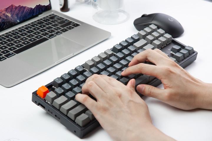 Immagine prodotto Keychron K8 Hot-Swap (CH, Cablato, Senza fili)