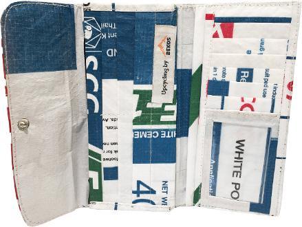 Produktbild Bekos Upcycling - Grosse Geldbörse zweifach gefaltet aus recycelten Zementsäcke Elephant