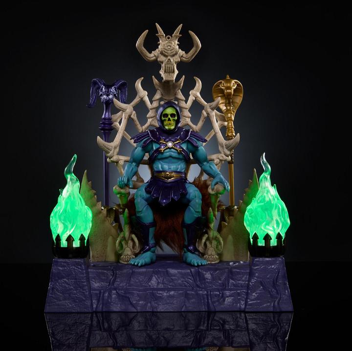 Actual product image Masters of the Universe Masterverse Skeletor & Throne Pack
