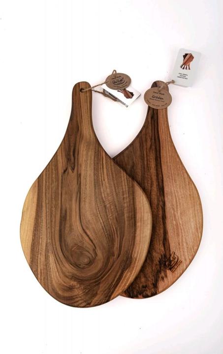 Actual product image Das Brettl Val Gardena walnut chopping board