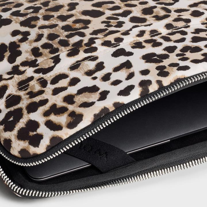 Actual product image Wouf Laptop sleeve 35 cm (15")