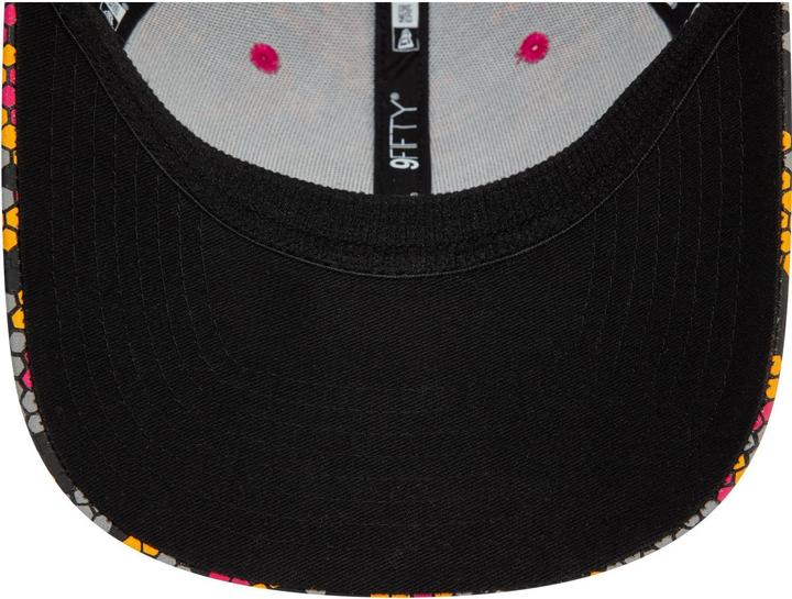 Actual product image New Era 9Fifty Curved Snapback Cap - F1 SINGAPORE McLaren (M/L)
