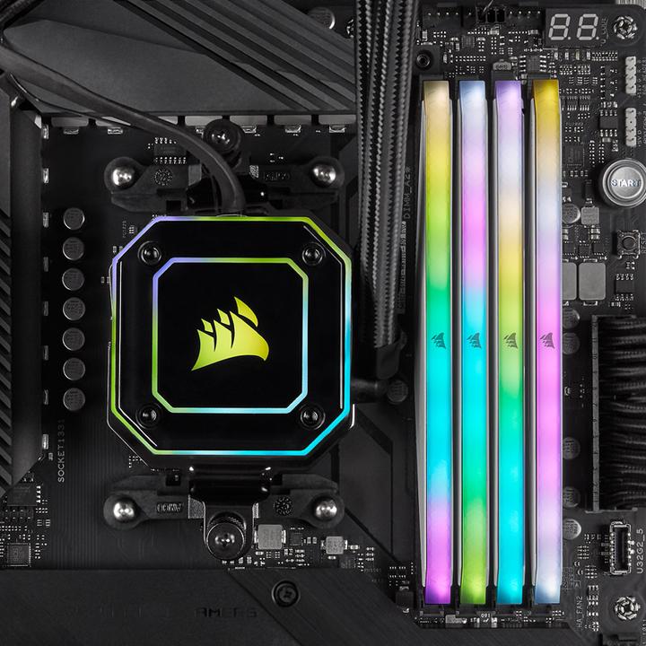 Actual product image Corsair Vengeance RGB RT (4 x 8GB, 3600 MHz, DDR4-RAM, DIMM)