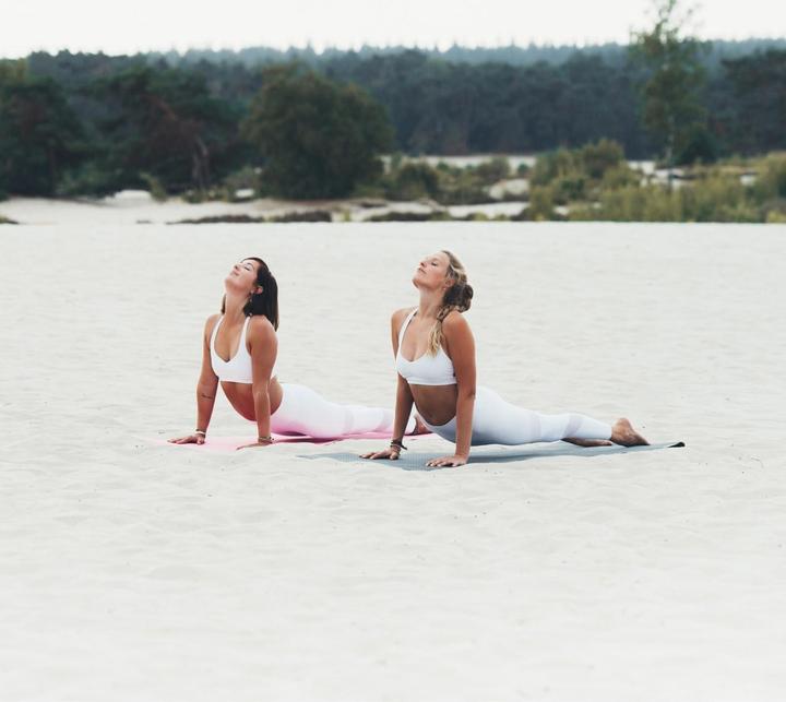 Actual product image Tunturi TPE Yogamatte Rutschfest Anthrazit 3 mm (3 mm)