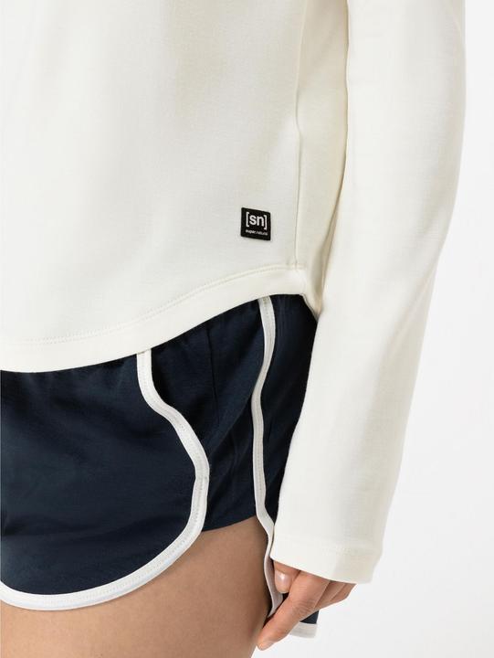 Actual product image Super Natural Women's Everyday Crew (M)