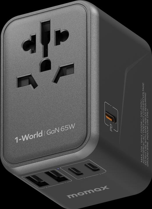 Actual product image Momax Smart travel adapter