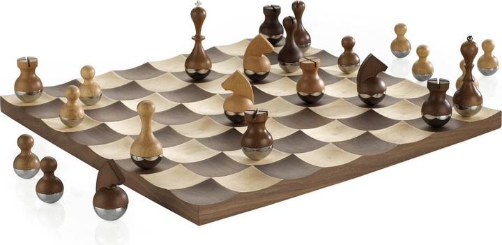 Umbra Wobble Chess Set