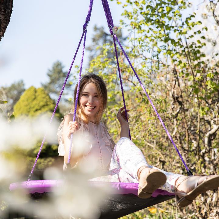Actual product image Relaxdays 110 cm Nest Swing