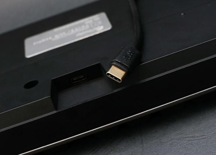 Image du produit Ducky Shine 7 (Pavé numérique, Filaire)