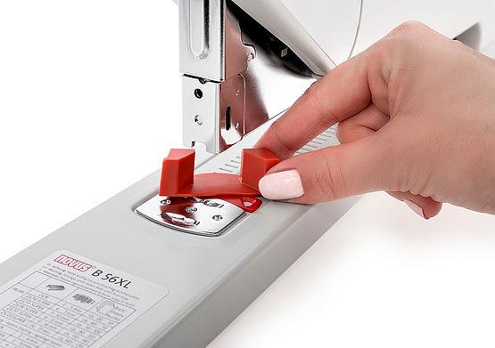 Produktbild Novus Heftgerät B56XL hellgrau-schwarz (170 Blätter)