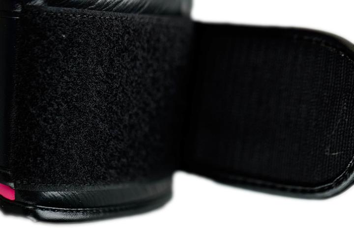 Produktbild adidas Kickboxing Wettkampfhandschuh black/pink, adiKBWKF200