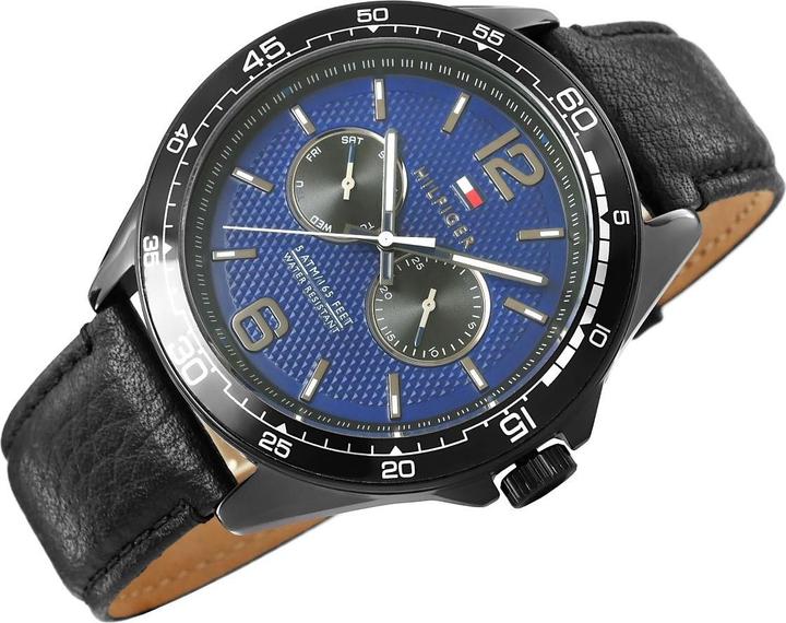 Actual product image Tommy Hilfiger Erik (Analogue wristwatch, 46 mm)