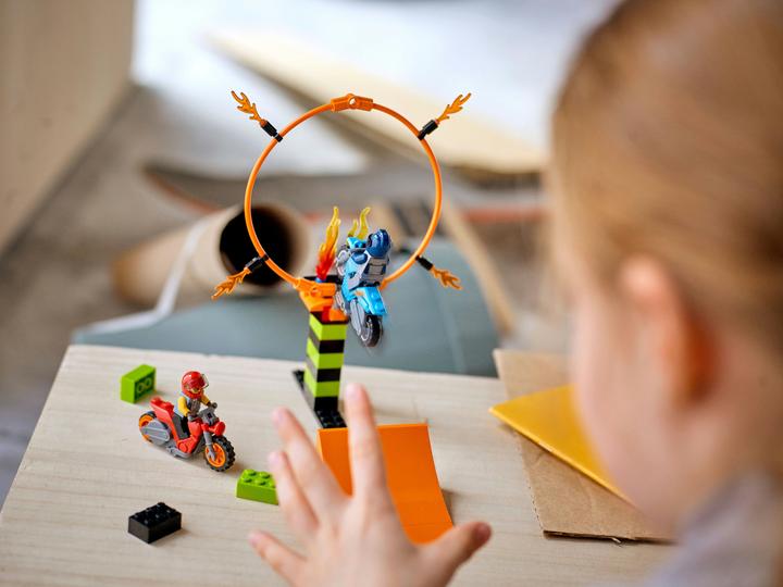 Actual product image LEGO Stunt Contest (60299, LEGO City)