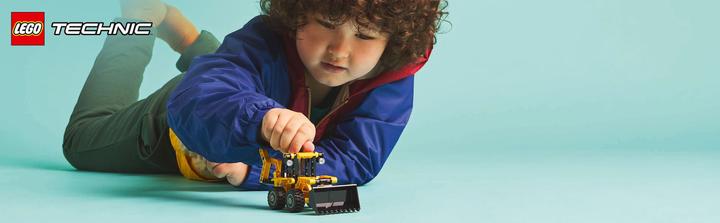 Actual product image LEGO Baggerlader (42197, LEGO Technic)