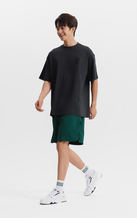 Actual product image Decathlon Shorts Herren Leinen - grün (L)