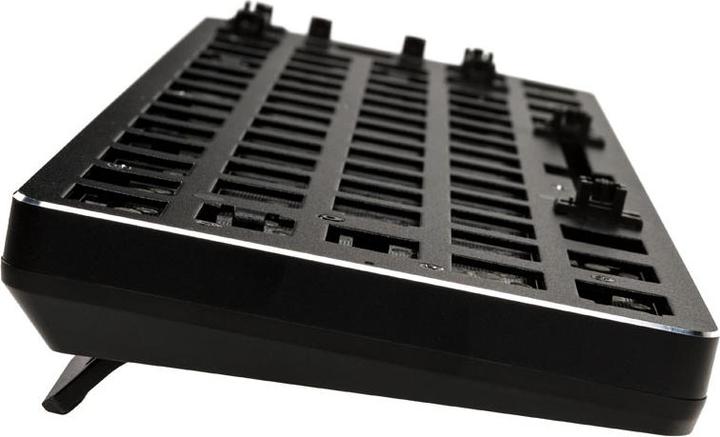 Actual product image Glorious PC Gaming Race GMMK Compact Barebone ISO layout (DE, Cable)