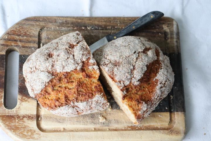 Produktbild Abnehmen mit Brot und Kuchen Teil 3 (Deutsch, Güldane Altekrüger, 2020)