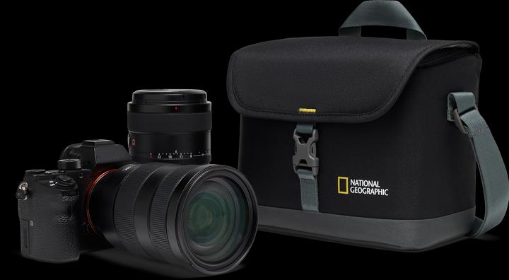 Actual product image National Geographic Camera Bag Medium Black (Camera shoulder bag, 6.25 l)
