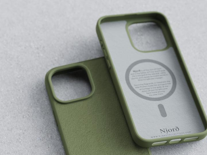 Image du produit Njord Suede MagSafe Case for iPhone 15 Pro Max, Olive (Apple iPhone 15 Pro Max)