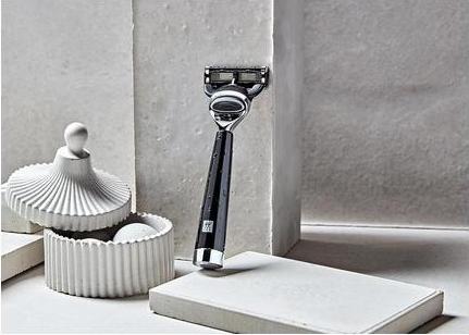 Immagine prodotto Zwilling Rasoio con manico in resina pregiata per rasatura a umido Gillette Fusion Blades