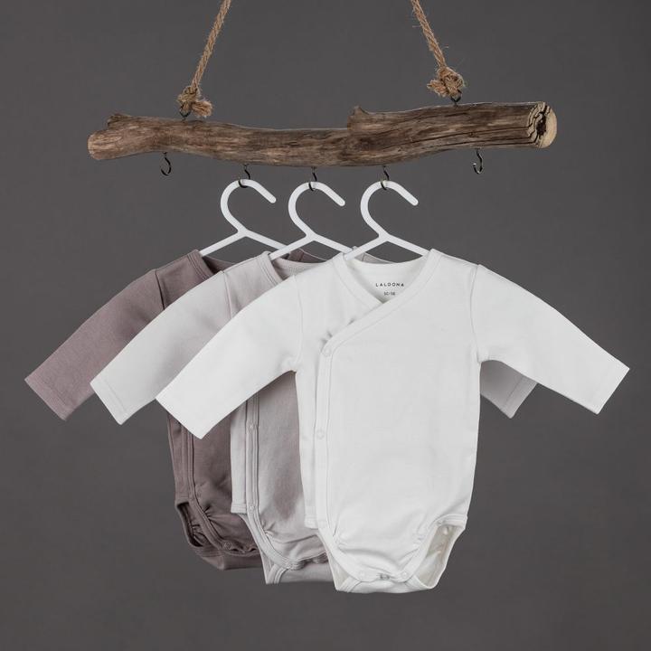 Produktbild Alvi Babynestchen & Bettschlangen 8-tlg. Schlummer-Set - Nestchen + 3 Bodys +