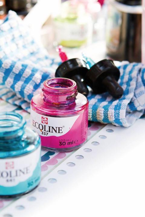 Produktbild Talens Ecoline Set (Zitronengelb, Magenta, Sky Blue, Green, Black, Grey, Bright Orange, Vermilion, Sepia, Ultramarinviolett, 300 ml)