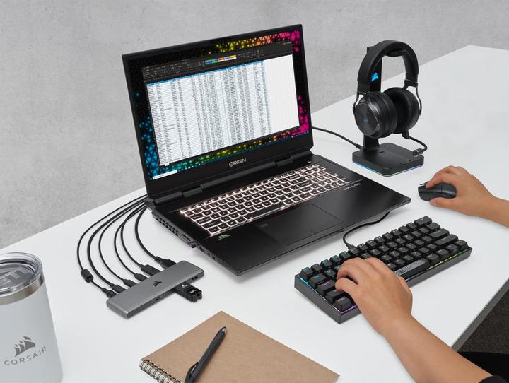 Produktbild Corsair USB 100 (USB-C, 7 Ports)