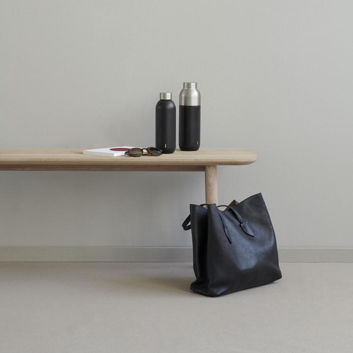 Produktbild Stelton Keep Warm vacuum insulated bottle 750 ml - Black (366) (0.75 l)