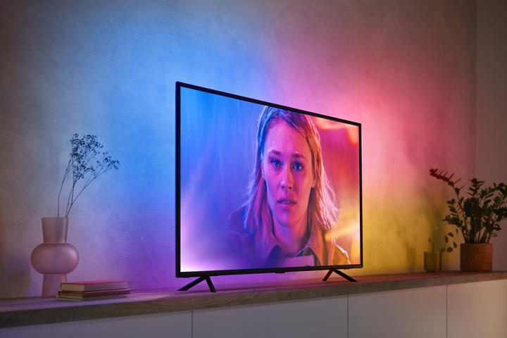 Actual product image Philips Hue Play Gradient Lightstrip 55" (RGBW, 216.50 cm, Indoor)