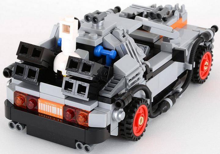 Actual product image LEGO Cuusoo DeLorean time machine (21103, LEGO Ideas)