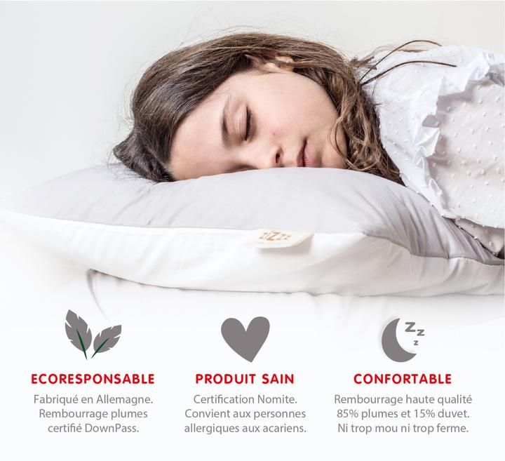 Actual product image Zizzz Organic Duck Down Pillow (65 x 100 cm)