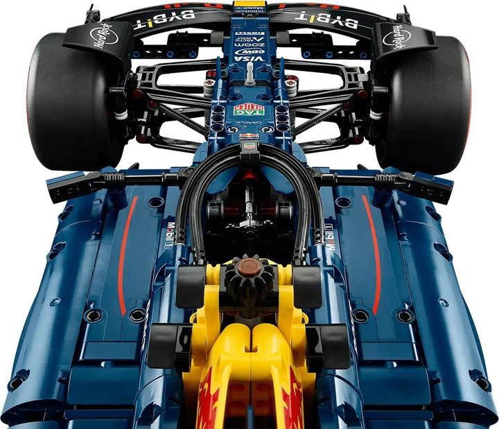 Actual product image LEGO Oracle Red Bull Racing RB20 F1 Rennauto (42206, LEGO Technic)