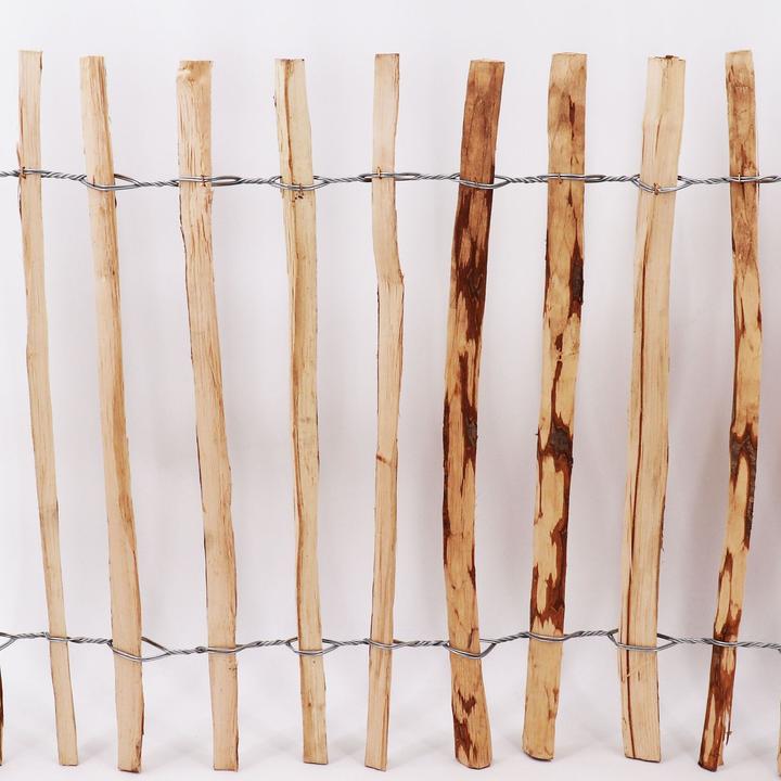Actual product image Aquagart 10m Staketenzaun 120cm hoch Lattenabstand 4-6cm Gartenzaun Kastanienzaun aus Haselnuss Holzzaun