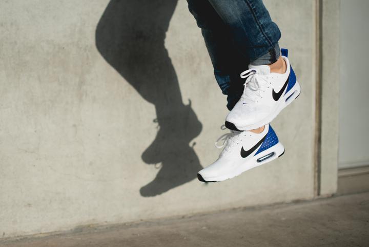 Produktbild Nike Air Max Tavas (42)