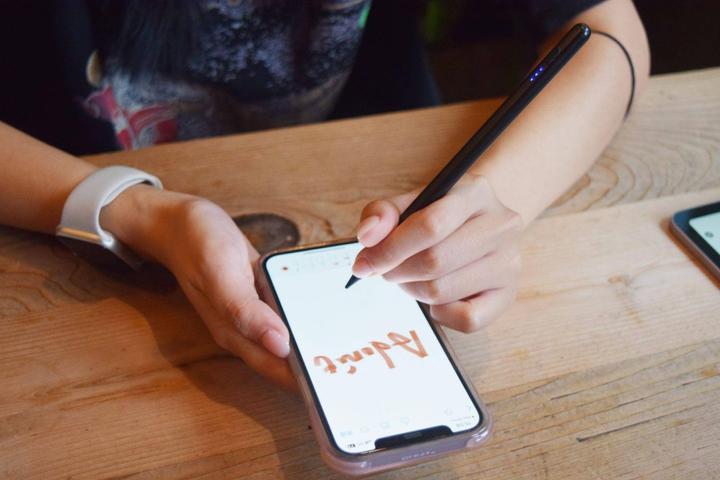 Actual product image Adonit Dash SE Stylus for iOS & Android| black| ADJDSEB (ADJDSEB)