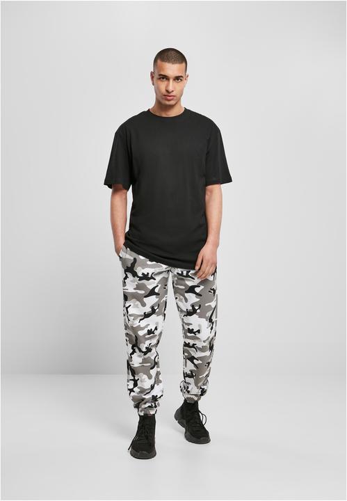 Produktbild Urban Classics Basic Camo Sweatpants 2.0 (XS)