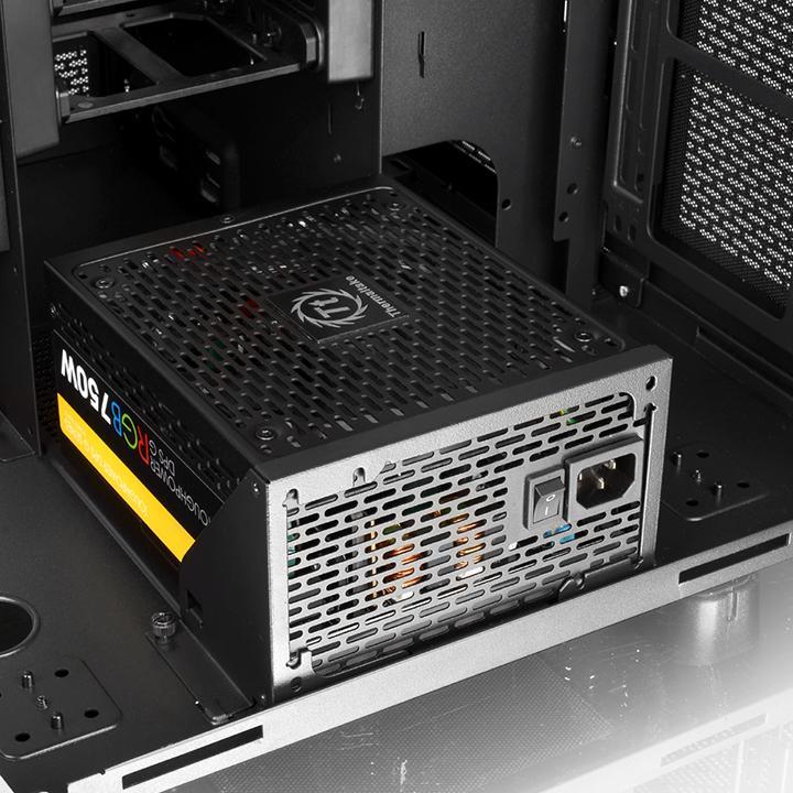 Immagine prodotto Thermaltake The Tower 900 (ATX, mATX, Mini-ITX, E-ATX)