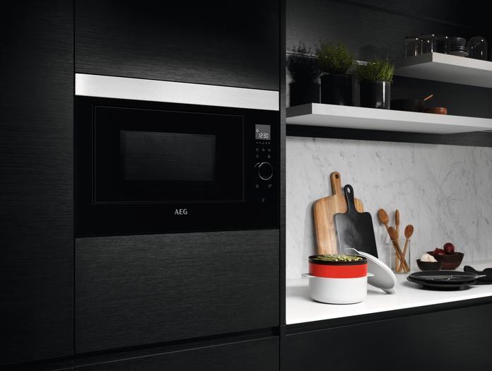 Image du produit AEG MBE2658SEM (26 l)