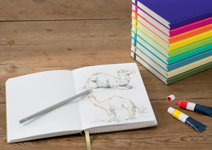 Image du produit Leuchtturm1917 Cahier de coloriage Medium A5, Noir (A5, Blanc, Couverture rigide)