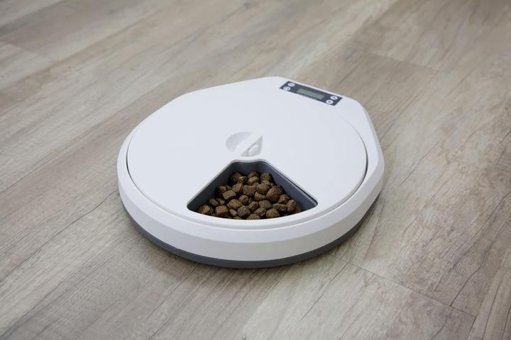 Produktbild Kerbl Futterautomat für Hunde und Katzen, Zeitschaltuhr, 5 Mahlzeiten a 240ml (0.24 l)