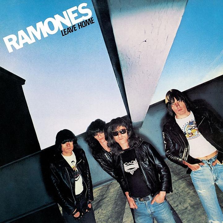 Actual product image Leave Home 40th Anniversary Deluxe Edition (Ramones, 2017)