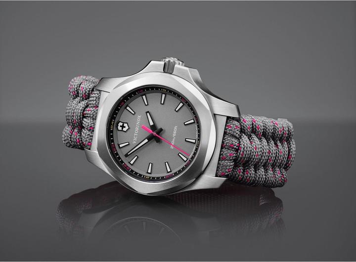 Produktbild Victorinox I.N.O.X. V (Analoguhr, Taucheruhr, Swiss Made, 37 mm)
