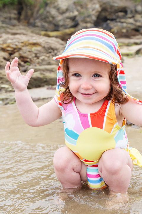 Immagine prodotto Frugi Cuffia da bagno UV+ Legionari Seaside Stripe (1, 2)