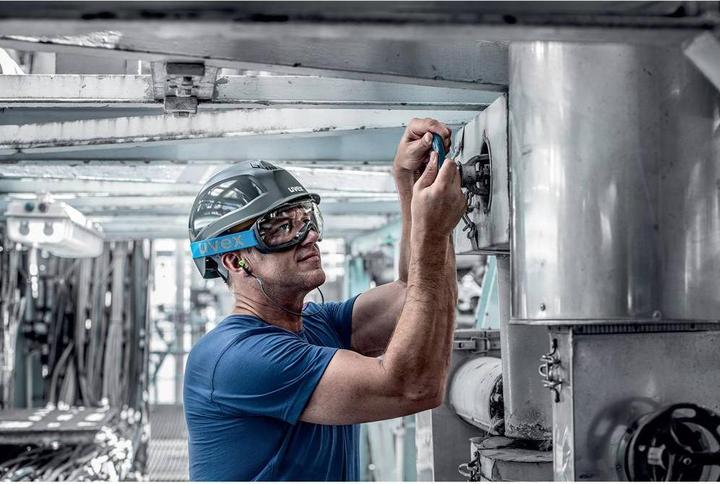 Actual product image Uvex Safety megasonic goggles, clear visor, grey/blue.