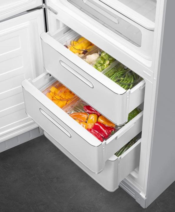 Image du produit Smeg Style rétro FAB32LSV5 (331 l)