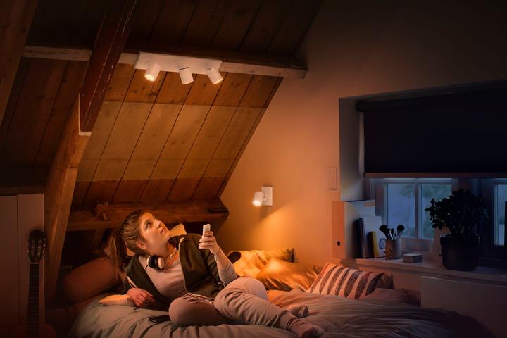 Produktbild Philips Hue Runner Basis BT (1050 lm, GU10)