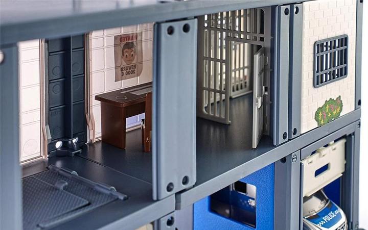 Actual product image Siku Police Station